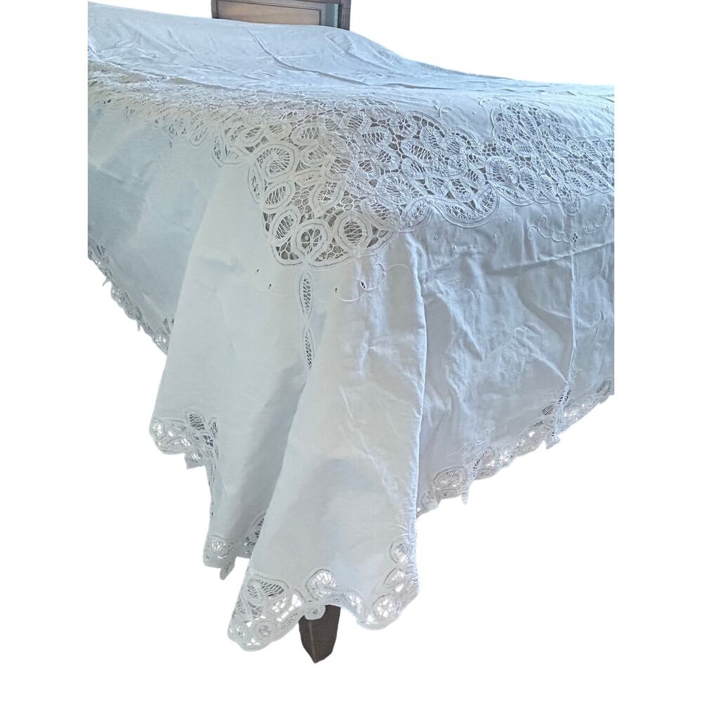 Vintage bright white bedspread floral intricate embroidery lace queen MOD